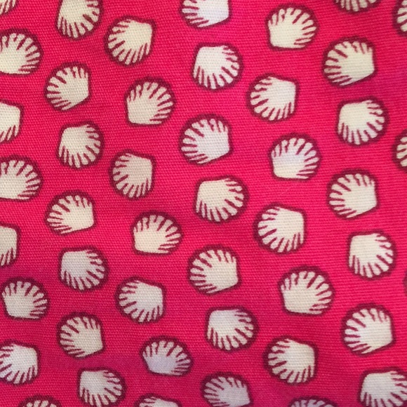 Old navy shorts - Picture 3 of 4